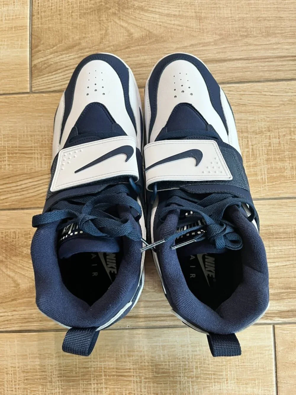 Unisex NEW Nike Air Diamond Turf FZ8224-101 - Mens 11.5 / Womens 13